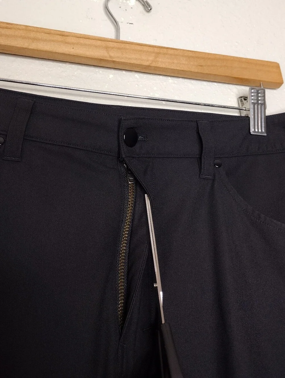 Lululemon ABC Black Straight-Leg Athletic Golf Pants Sz 34